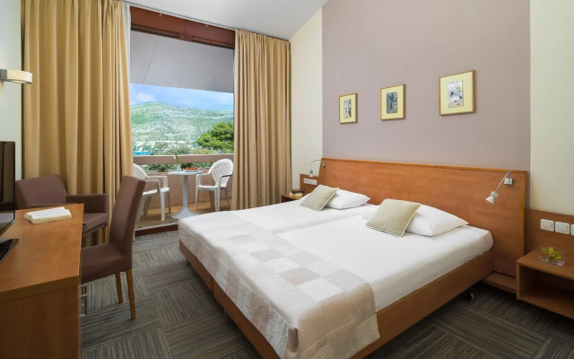 Valamar Tirena Hotel