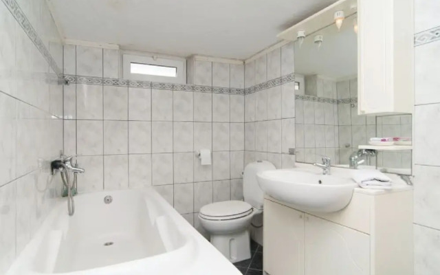 Apartments Roko - Standard One Bedroom Apartment With Shared Terrace