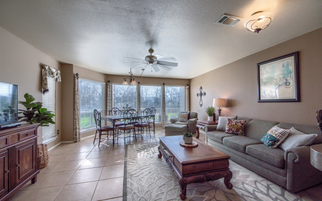 Chateau on The River WW D301302