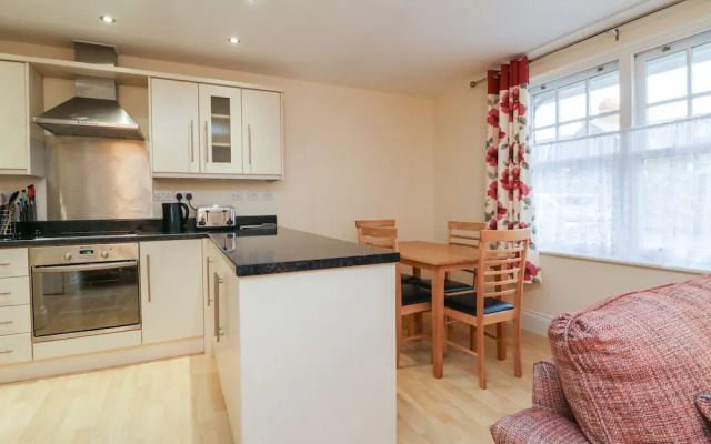 1 Tregonwell Court