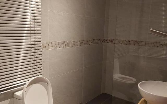 AJ Studio Apartment