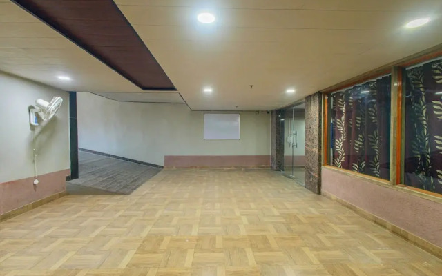 Treebo Saumendra Residency