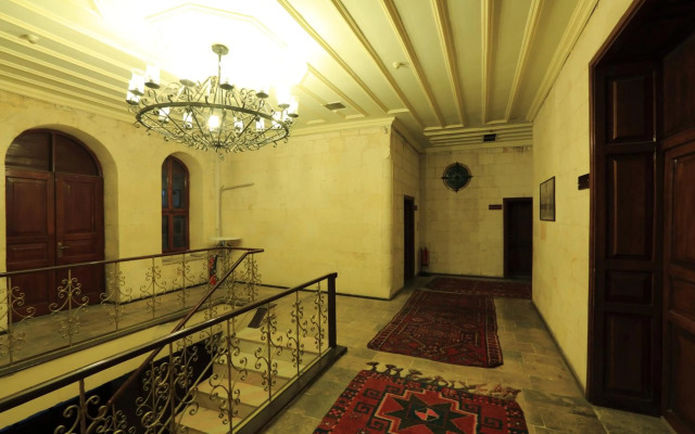 Sirehan Hotel