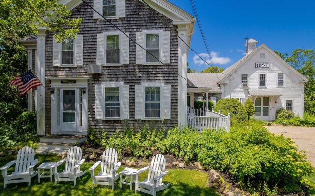 Isaiah Hall Bed & Breakfast Inn