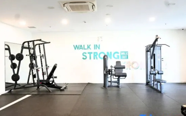 Cozy 2BR Apt/ Pool/ Gym/ Mall/ Vsip/ThuanAn Center — 3-star hotel in Thuan An