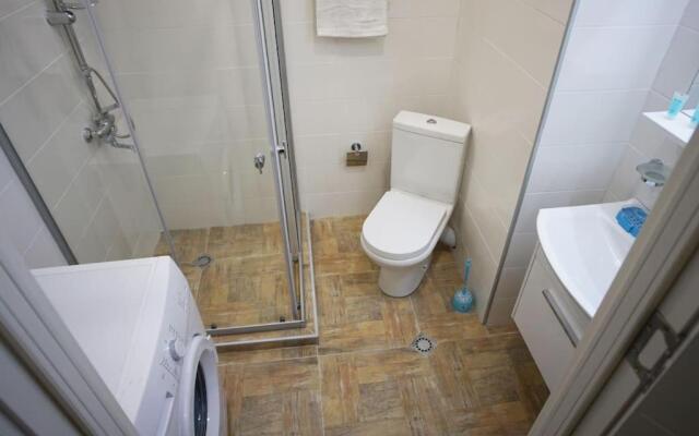 Leo Group Apartment 16-10 Elegance Batumi