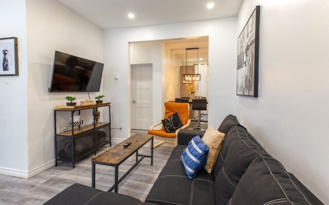 Lovely Condo near Dtown Montreal- 4404