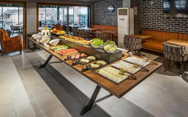 Luxon Hotel Sakarya