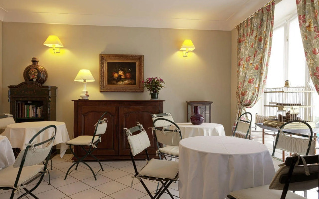 Hotel Agora