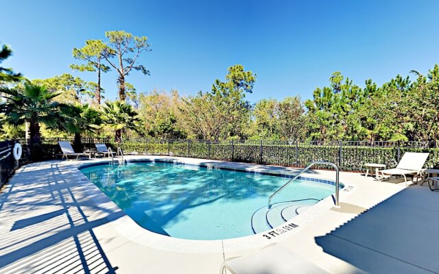 Tropical Retreat Double Gate - 4 Br Home