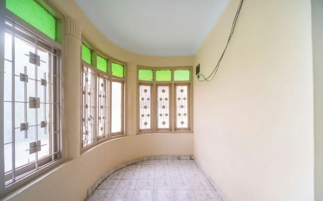Harini Lodge by OYO Rooms