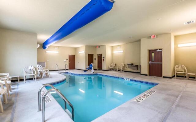 Cobblestone Hotel & Suites – Stevens Point