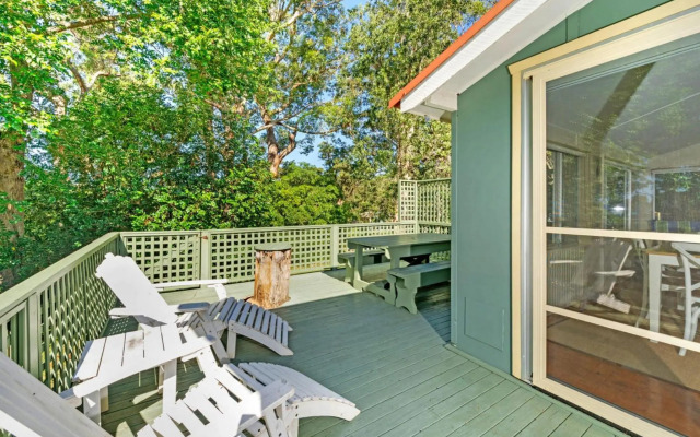 Tapalla Point at Huskisson 4pm Check Out Sundays