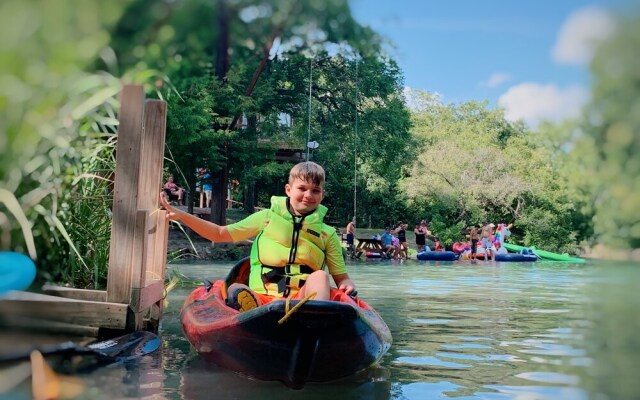 17 Son's Geronimo - Birdhouse Cabin