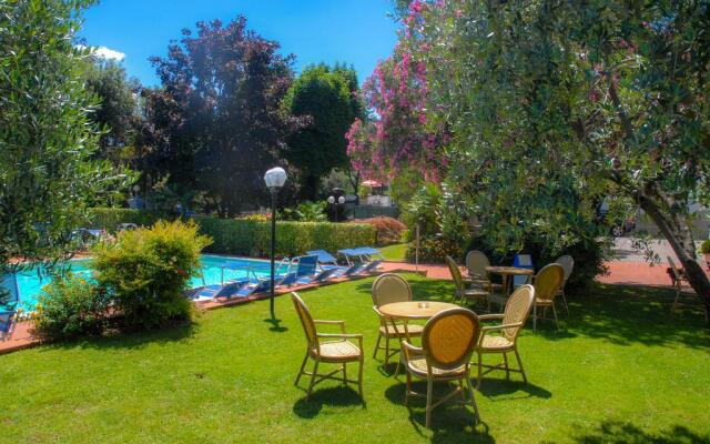 Hotel Benaco