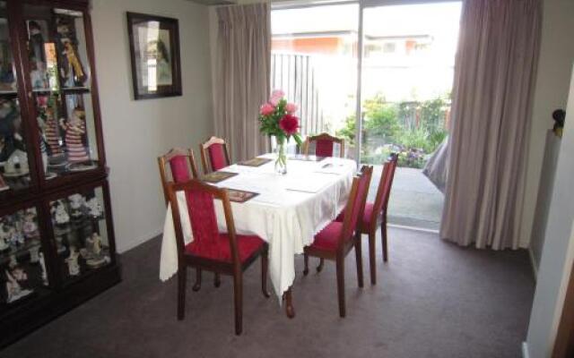 Addington Bed And Breakfast