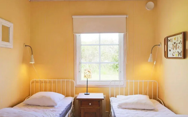 6 Person Holiday Home in Dronningmolle-by Traum