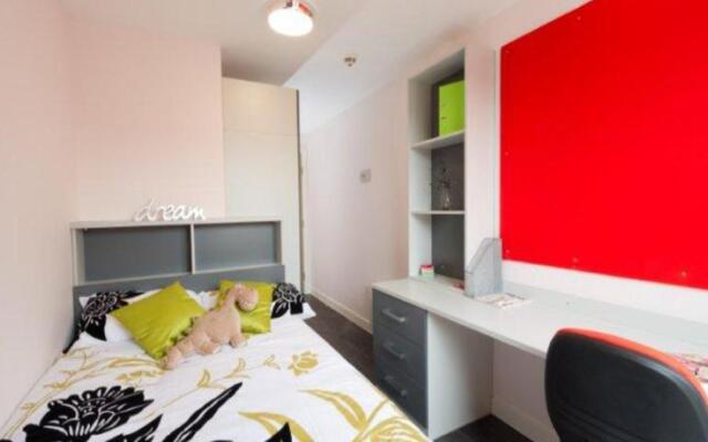 Summer Hostels - Beaverbank (Campus Accommodation)