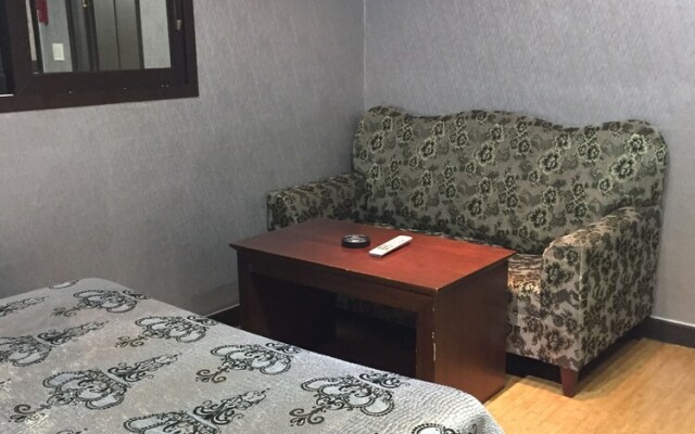 Equus Motel