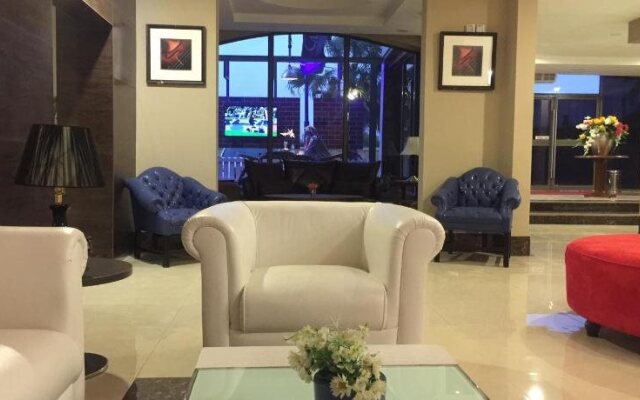 Casablu Hotel