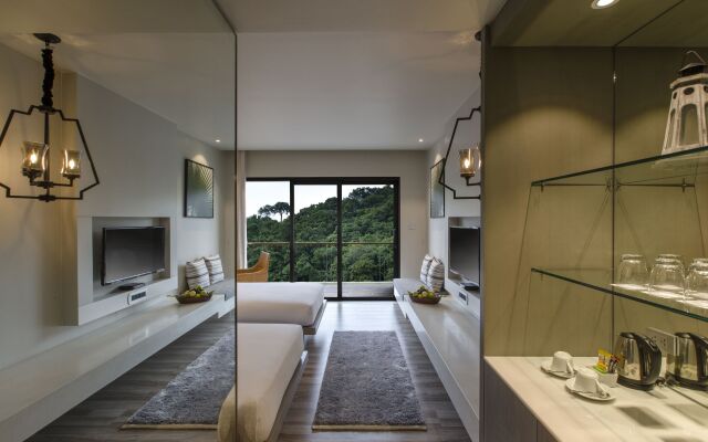 Hotel Ikon Phuket