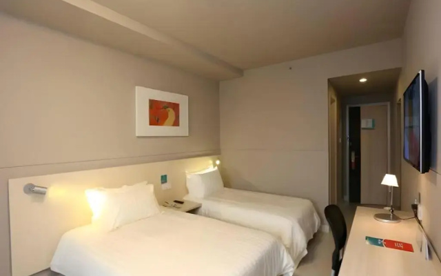 Jinjiang Inn