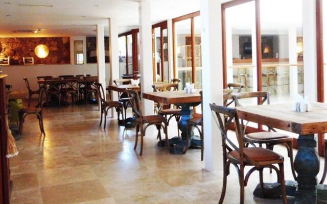 Şonef House Otel