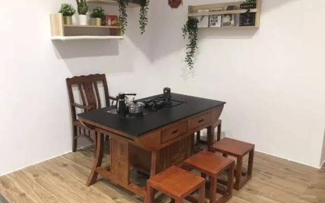 Yuanyu SOHO Apartment (Qingyuan Shunying Times Square)