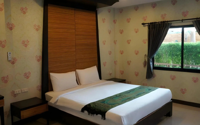 Baan I Un Pool Villa