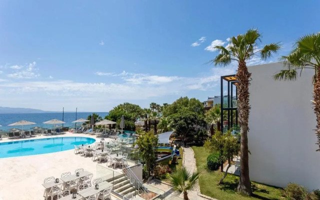 Charm Beach Hotel - All Inclusive