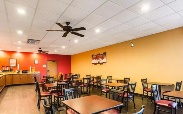 Econo Lodge Birmingham - Hoover