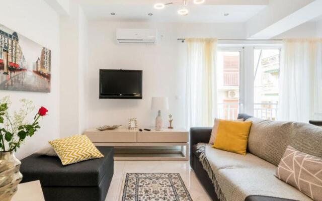 Socrates by Heloni Apartments