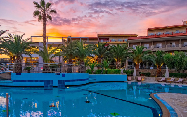 Lagomandra Hotel and Spa