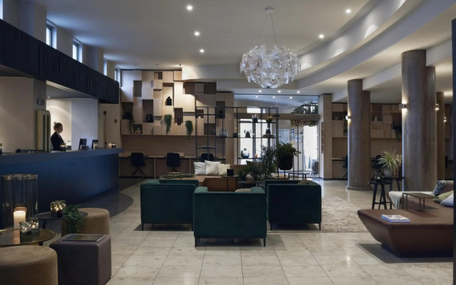 M Hotel - Different Hotels