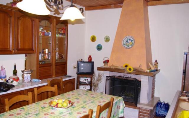 Casale Cugni With Swimming Pool for Exclusive use - air Conditioned - Wi-fi