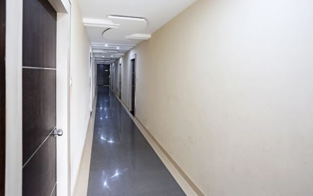 OYO 3066 D2 Holiday Inn
