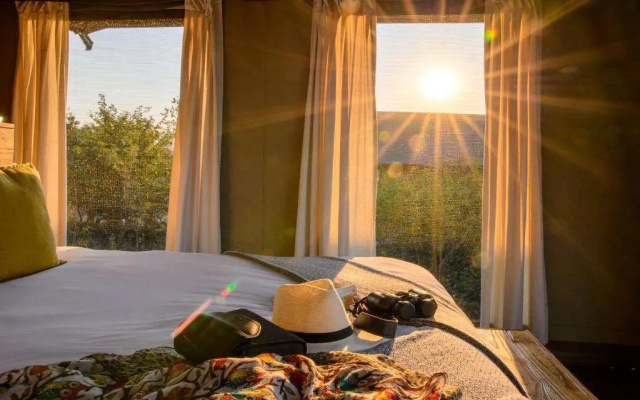 Ndhula Luxury Tented Lodge