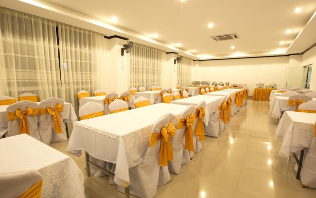 Douangchan Plaza Hotel