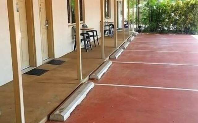 Cascade Motel In Townsville
