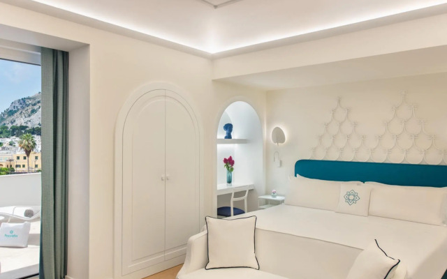Pazziella Garden & Suites