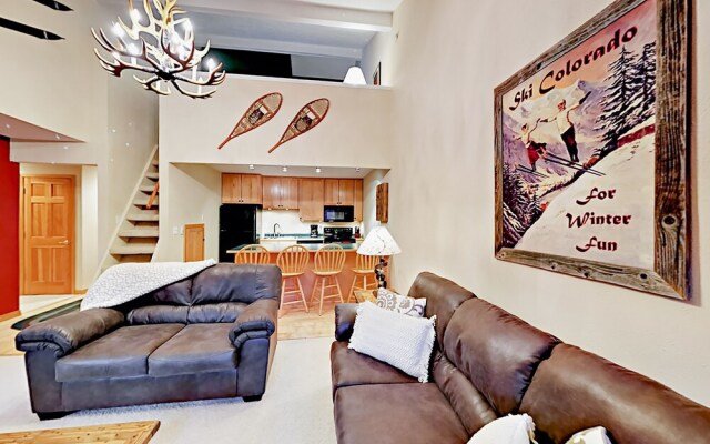 800 Columbine Road Condo Unit B9