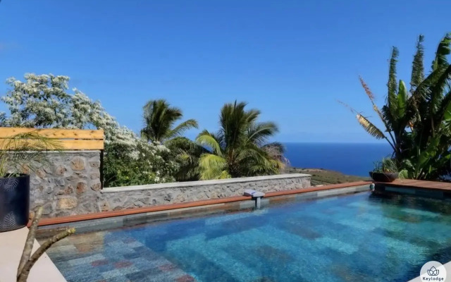 Villa Aïna - Piscine 4 étoiles - Vue mer - Saint Leu