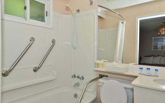 Canadas Best Value Inn