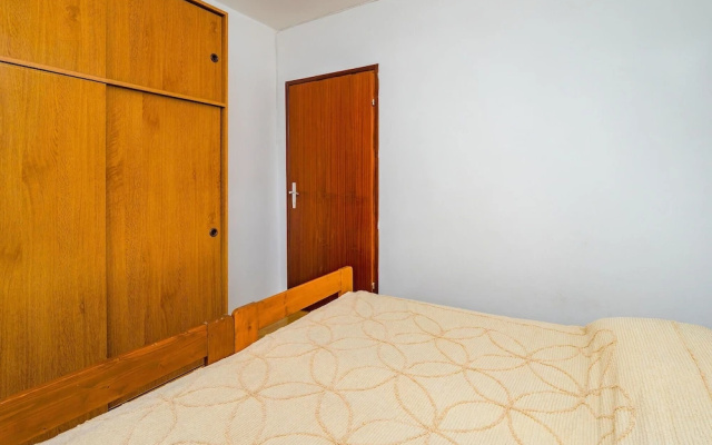 Beautiful Home in Kapelica With Wifi and 2 Bedrooms