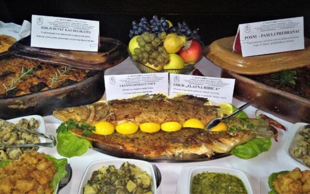 Apartments Zlatna Ribica