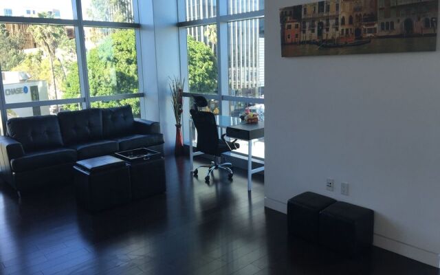 Furnished Suites in Downtown Santa Monica