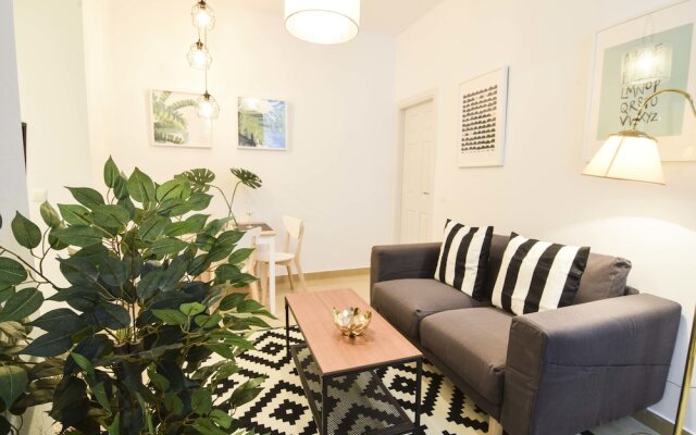 Letmalaga Center White