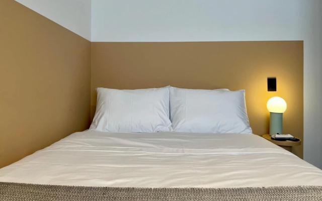 w Stunning 3BR With Terrace in Laureles