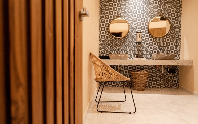 The Reef Playacar Beach Resort & Spa