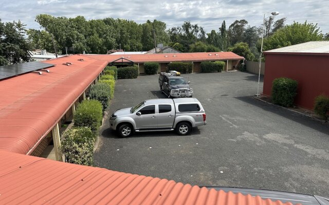 Clock Tower Motor Inn